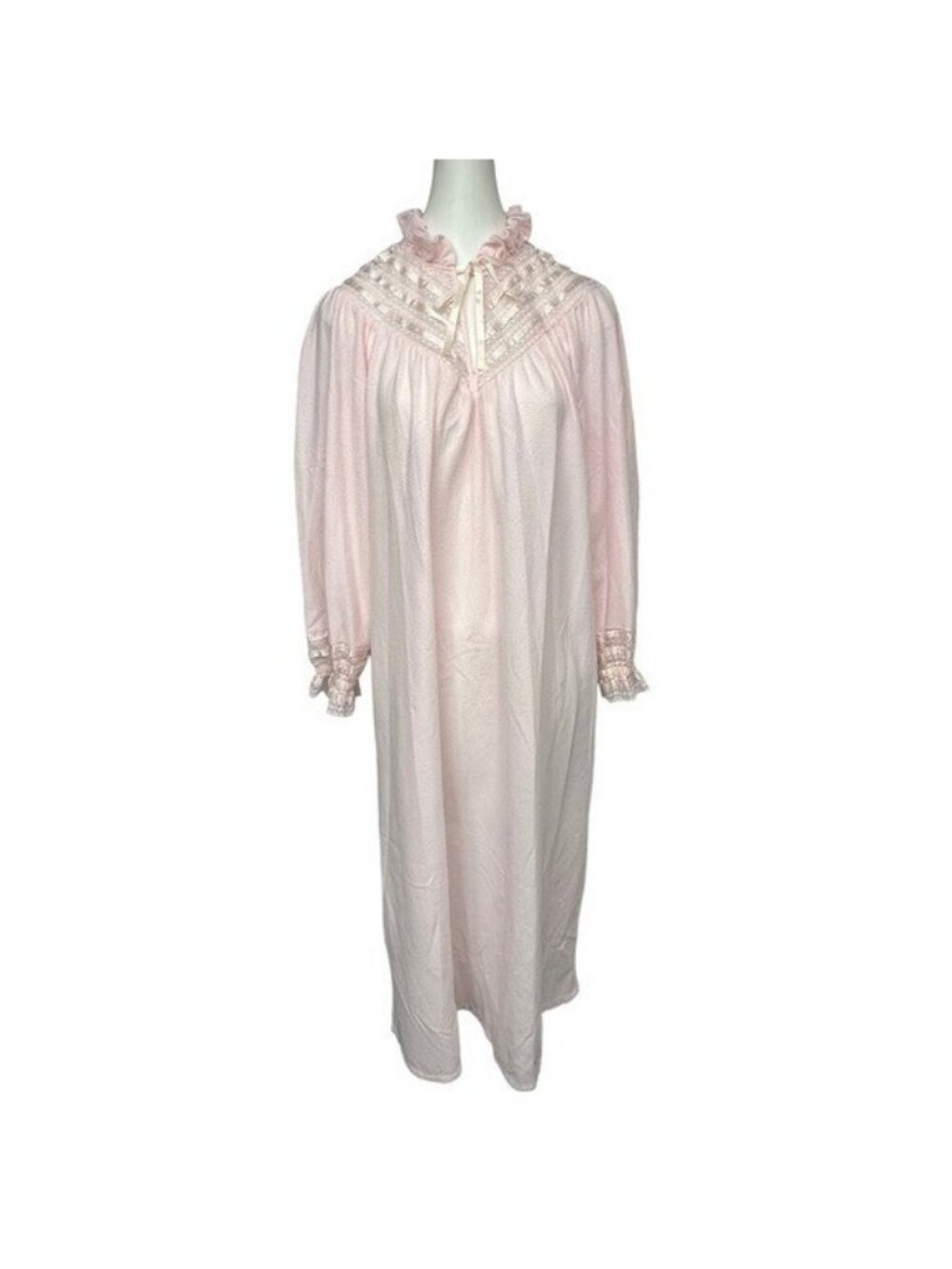 Vintage Gilligan O'Malley Petite M Night Gown Pink Full Length Cottagecore Lace